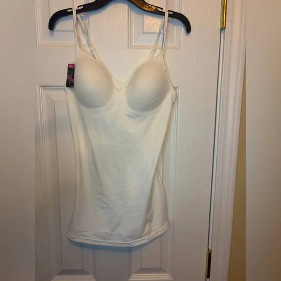Maidenform Women's👩🏻Firm Control Tummy Shaping Wireless Foam Cami Sz S - Picture 4 of 12